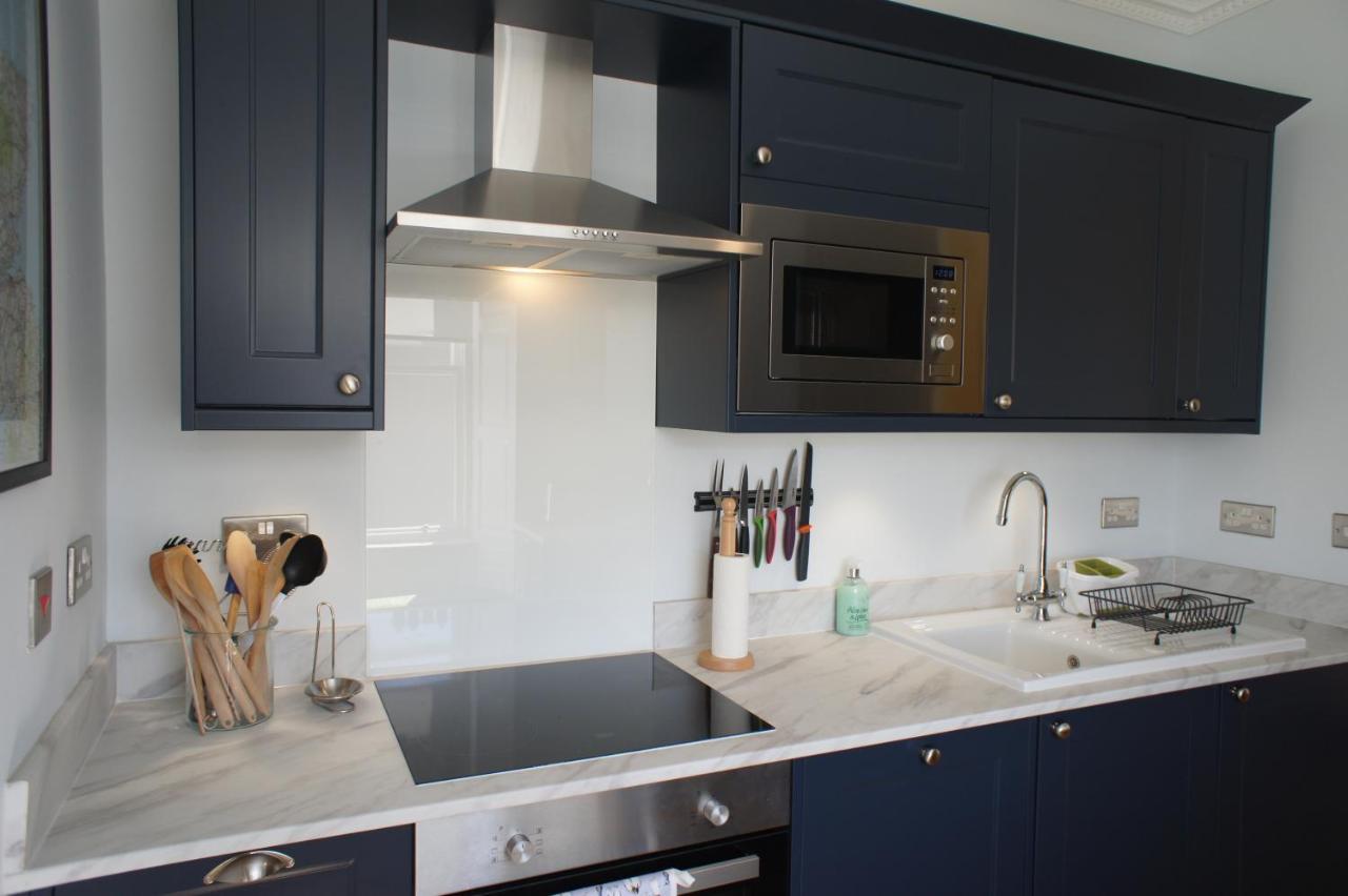 136 West Princes Street Хелънсбърг Екстериор снимка